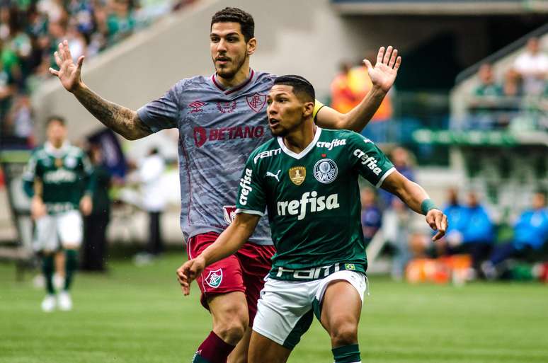 Palmeiras domina Fluminense, mas cede empate e fica no 1 a 1