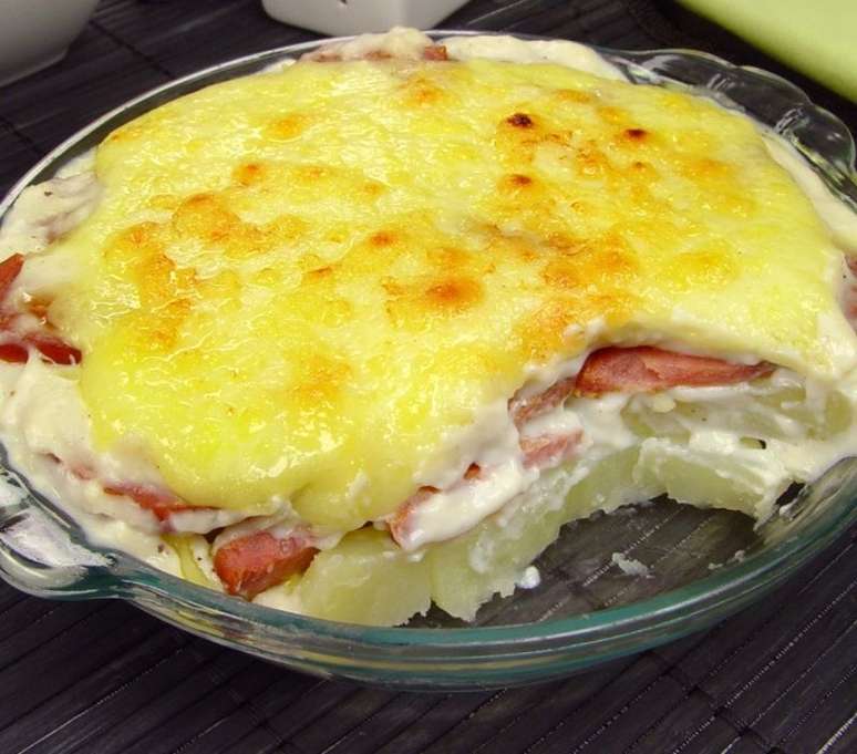 Batata gratinada com calabresa (Reprodução / Guia da Cozinha)