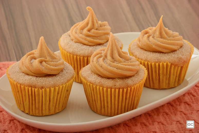 Cupcake fofinho de churros – Foto: Guia da Cozinha