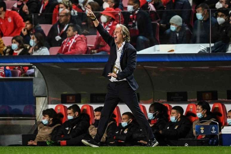 Jorge Jesus durante sua última passagem pelo Benfica (Foto: PATRICIA DE MELO MOREIRA / AFP)