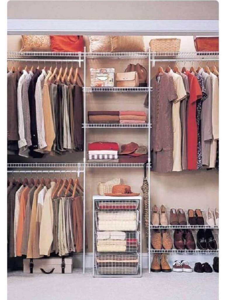 7. O closet aramado tamb&eacute;m pode ser feito atrav&eacute;s de projetos sob medida &ndash; Foto: Wood Save