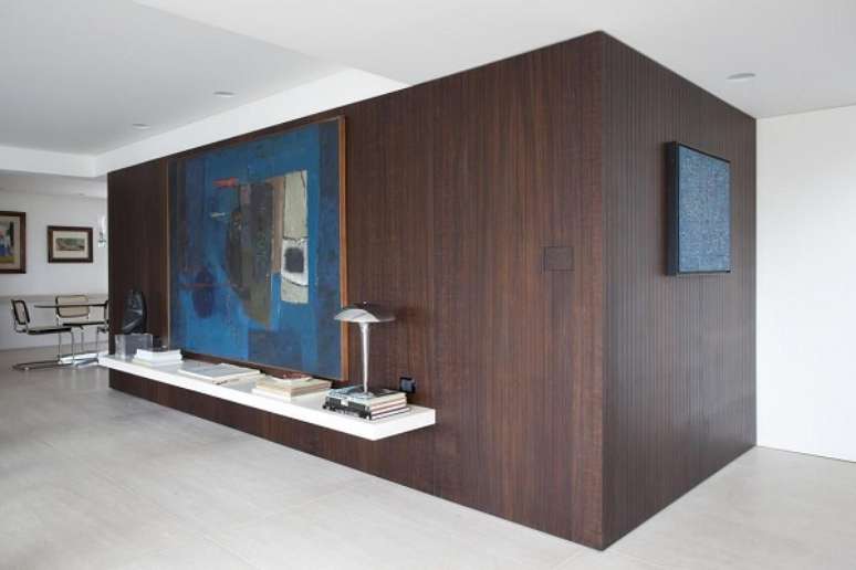 45. Hall de entrada simples para apartamento moderno &ndash; Foto Felipe Hess