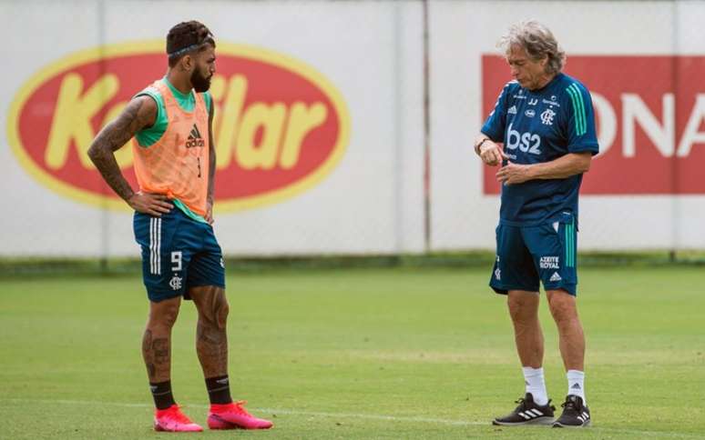Gabigol e Jorge Jesus durante atividade do Flamengo, no Ninho do Urubu (Foto: Alexandre Vidal / Flamengo)