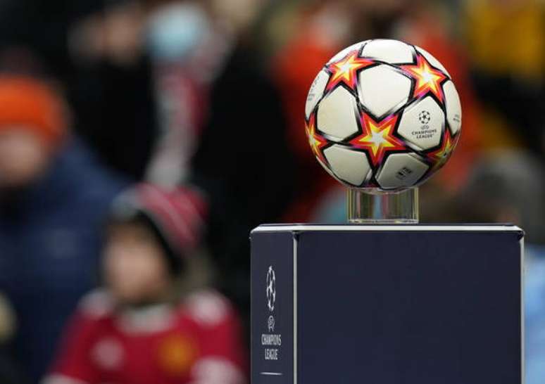 Uefa aprova mudança no formato da Champions para 2024, com vagas