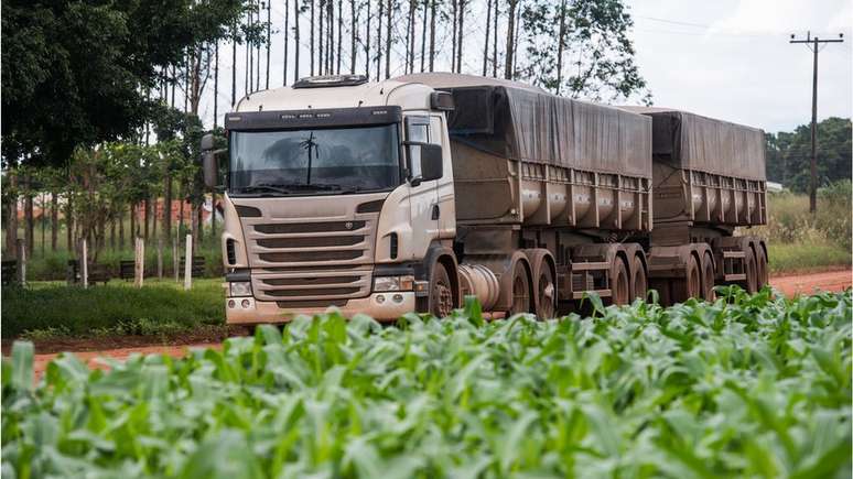 Tendência é que aumento do diesel encareça fretes e acabe chegando até o consumidor final dos produtos transportados