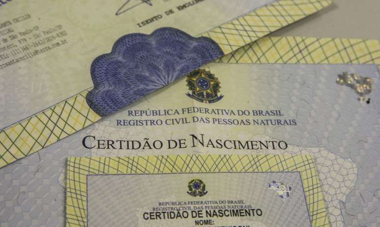 Projetos ajudam a retificar nomes em certidões de nascimento