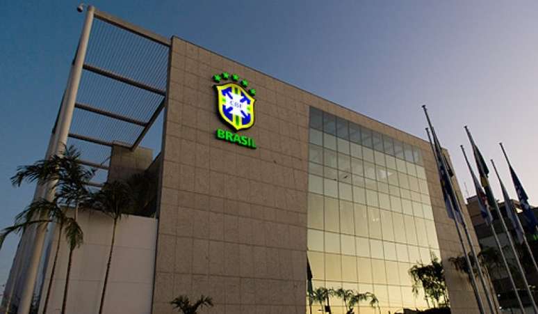 Fachada da sede da CBF, no Rio de Janeiro (Foto: arquivo LANCE!)