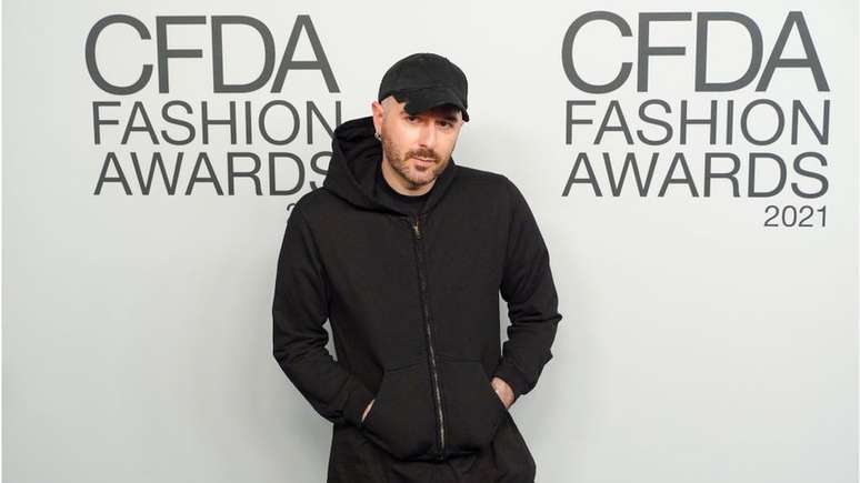 Diretor criativo da gripe de luxo francesa, georgiano Demna Gvasalia fugiu com a família rumo à Alemanha em 1993, quando tinha 12 anos