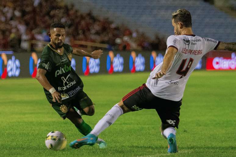 Lance da partida entre Altos e Flamengo no estádio Albertão pelo campeonato Copa do Brasil 2022