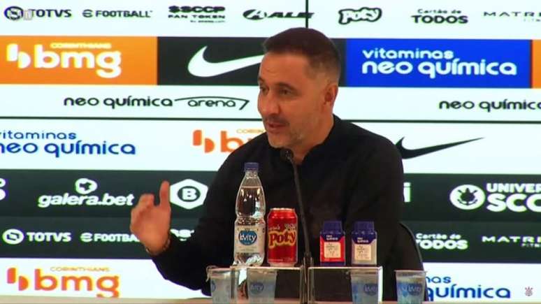 Corinthians, de Vítor Pereira, chegou ao seu quarto jogo seguido sem derrotas (Foto: Reprodução/Corinthians TV)