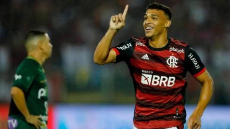 Victor Hugo comemorando o gol (Foto: Gilvan de Souza/Flamengo)