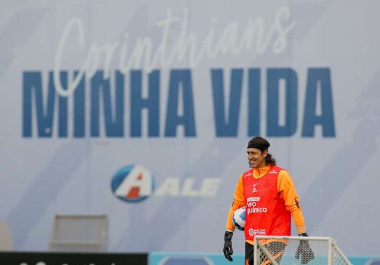 Cássio saiu no primeiro tempo contra a Portuguesa-RJ (Foto: Rodrigo Coca / Ag. Corinthians)