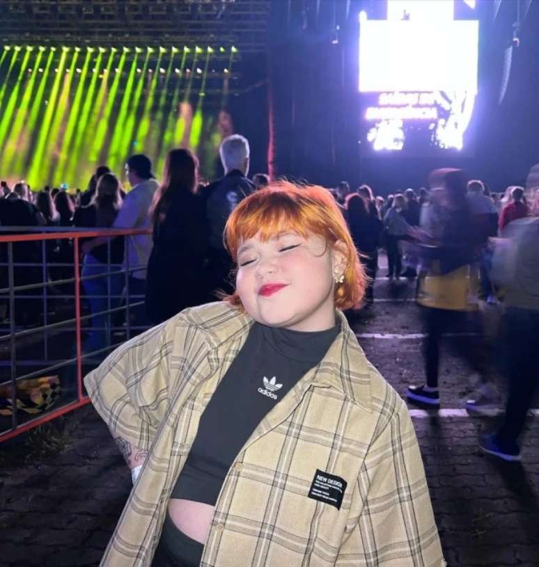 Em março, Lorena Eltz foi para o Lollapalooza e sua bolsa de ostomia acabou vazando durante sua busca por um banheiro no festival.