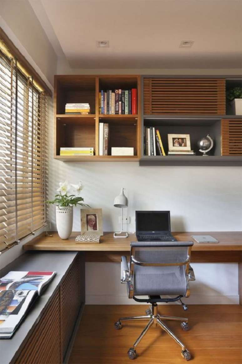 16. Cadeira ergonômica cinza para home office – Foto Persianet