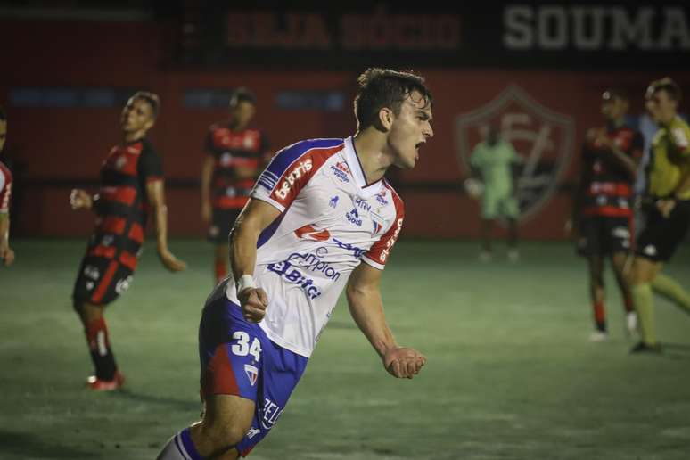 Partida entre Vitória e Fortaleza pela Copa do Brasil