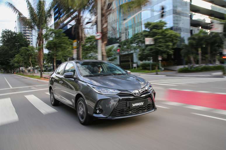 Toyota Yaris Sedã