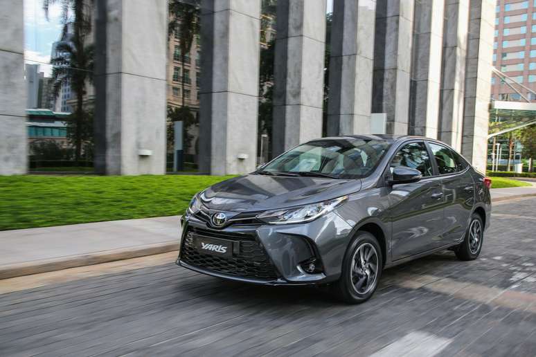 Toyota Yaris Sedã