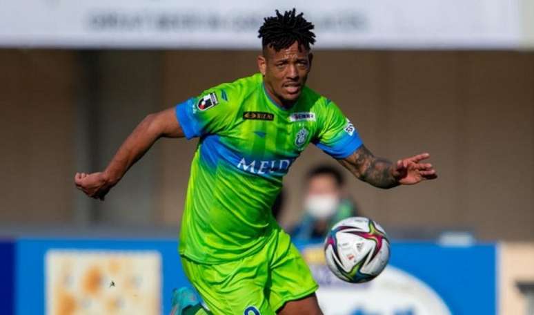 Wellington Tanque em ação pelo Shonan Bellmare, do Japão (Foto: Divulgação)