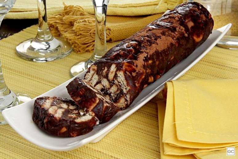 Guia da Cozinha - Salame de chocolate: pronto em 20 minutos!