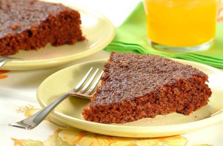 Bolo de chocolate sem ovo – Foto: Guia da Cozinha