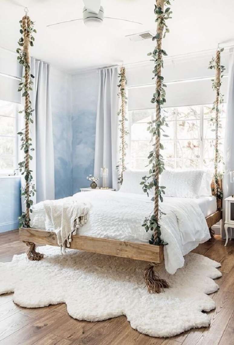 30. Decoração criativa com cama embaixo da janela. Fonte: Jenna Sue Design