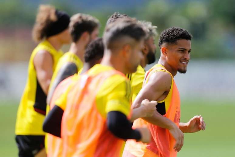 João Gomes é um dos pendurados do Flamengo na Copa Libertadores (Foto: Gilvan de Souza/Flamengo)