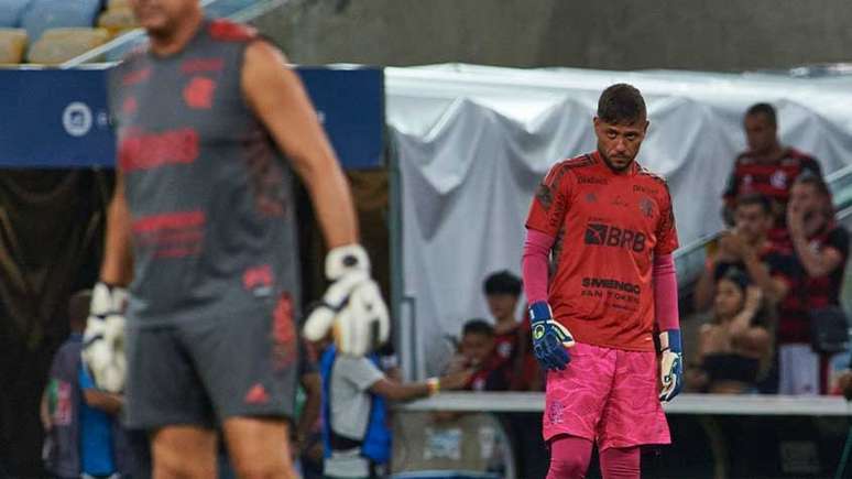 Diego Alves só atuou em dois jogos sob o comando de Paulo Sousa (Foto: Armando Paiva / LANCEPRESS!)