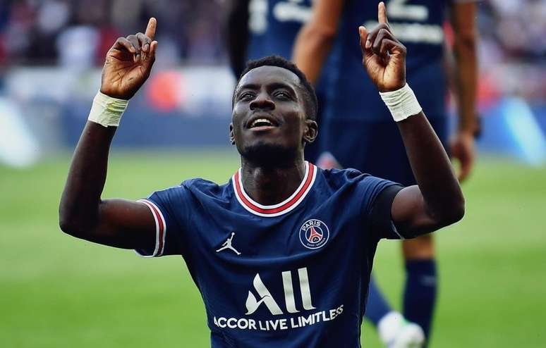 Gueye teria alegado "motivos pessoais" para não atuar no último fim de semana, quando o PSG realizou manifestações contra a homofobia