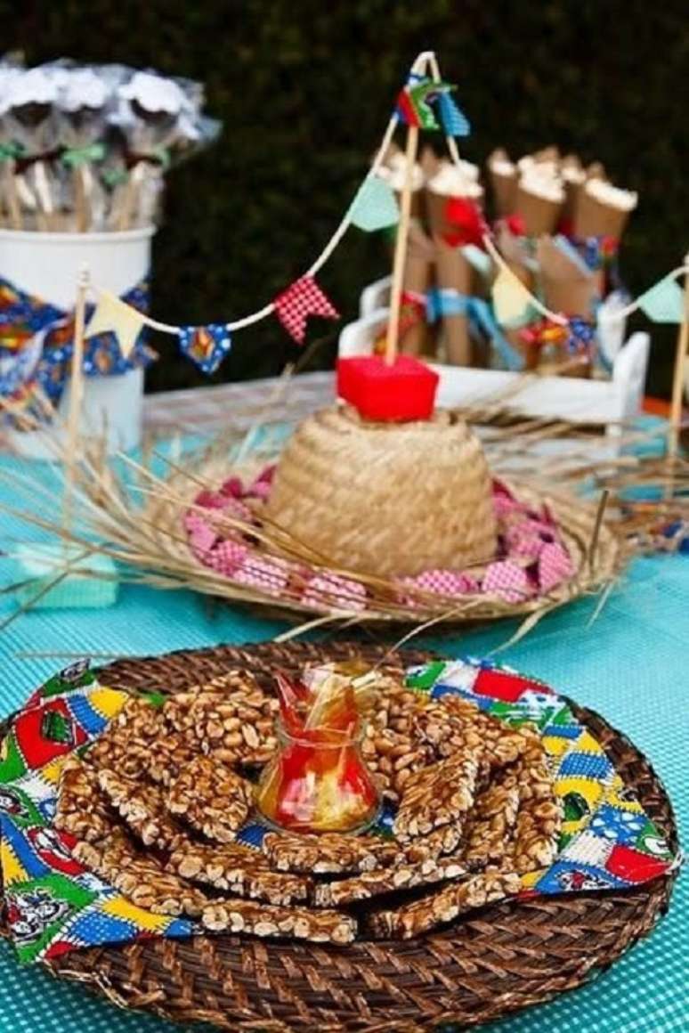 83. Decoração de festa junina de doces – Foto Reciclar e Decorar