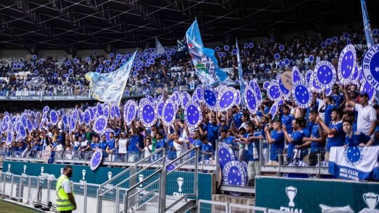 Mineirão, com torcedores do Cruzeiro (Foto: Reprodução/Twitter/@Cruzeiro)