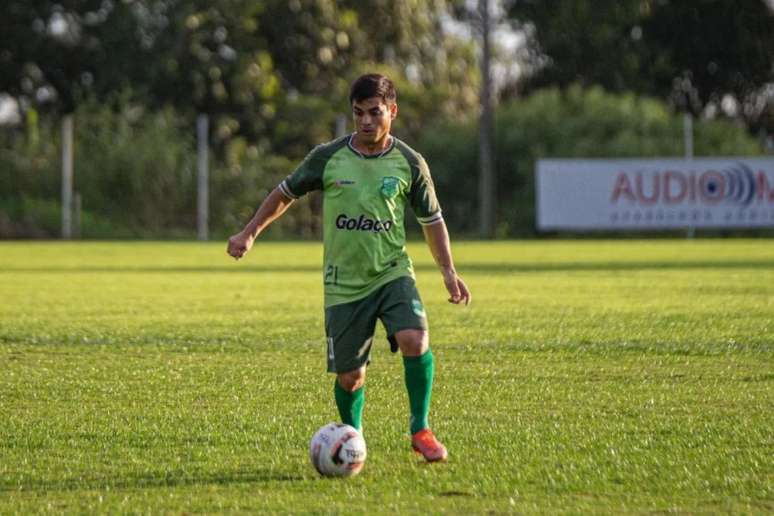 Renan Mota atuou com Neymar no Santos (Foto: Divulgação / Floresta)