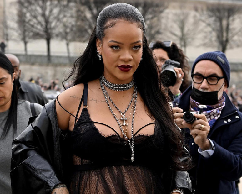Rihanna (Fotos: Reprodução/Instagtram/@Dior)