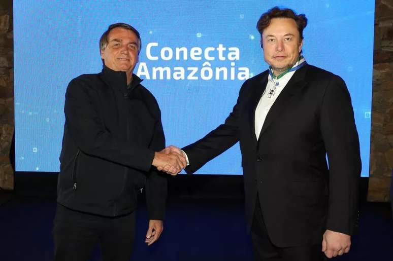 Bolsonaro e Elon Musk se encontram em hotel de luxo no interior de SP