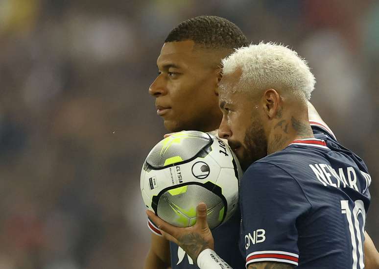 Neymar e Mbappé, atletas do PSG