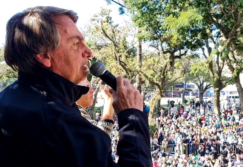 Jair Bolsonaro participa de Marcha em Curitiba 