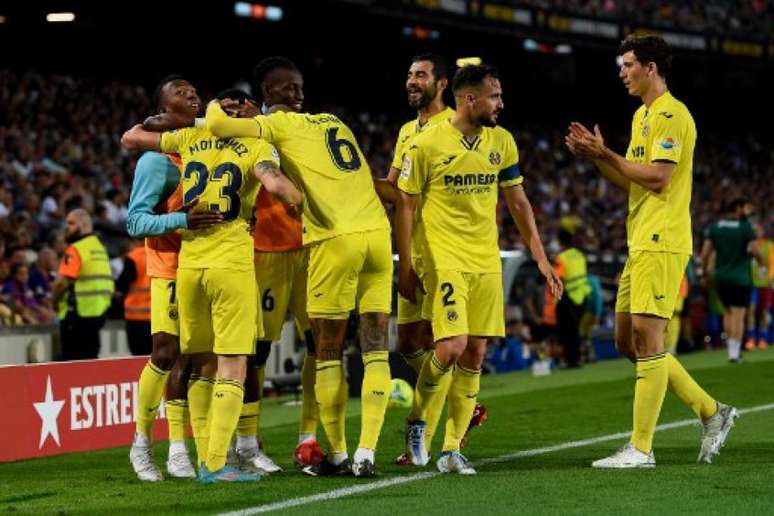Villarreal vence o Barcelona no Camp Nou (Foto: Josep LAGO / AFP)