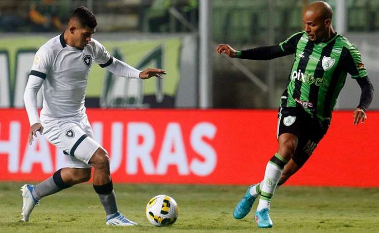 Erison em ação no empate contra o América-MG (Foto: Vítor Silva / Botafogo)