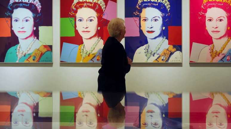 A rainha Elizabeth 2ª retratada por Andy Warhol