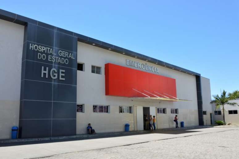 Fachada do Hospital Geral do Estado (HGE) em Maceió, Alagoas