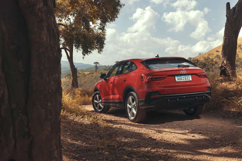 Novo Audi Q3 Sportback Performance Black