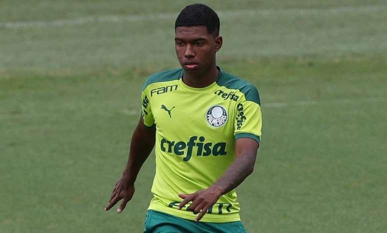 Aos 18 anos, Luiz Freitas faz sua primeira temporada no sub-20 do Palmeiras(Foto: Cesar Greco/Palmeiras)