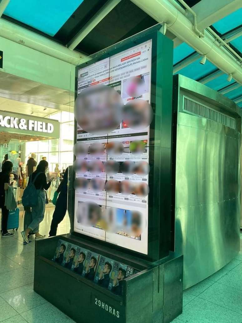 Totens de aeroporto no RJ são hackeados e mostram vídeos pornôs