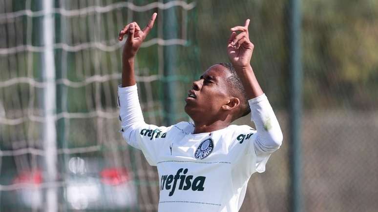 Com nove gols, Estevão é um dos artilheiros do Sub-17 do Verdão na temporada (Foto: Fabio Menotti/Palmeiras)