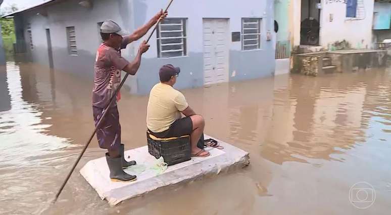 Chuvas estão castigando a região da Grande Recife
