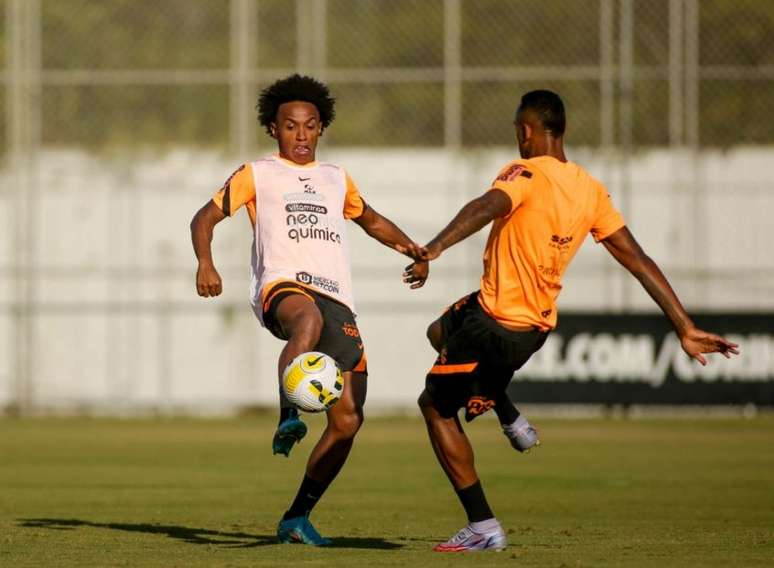 Reserva contra o Always, Willian deve voltar ao time titular contra o Coelho (Foto: Rodrigo Coca/Ag.Corinthians)