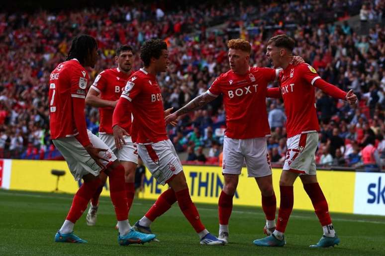 Nottingham Forest venceu o Huddersfield por 1 a 0 no Estádio de Wembley (Foto: ADRIAN DENNIS / AFP)