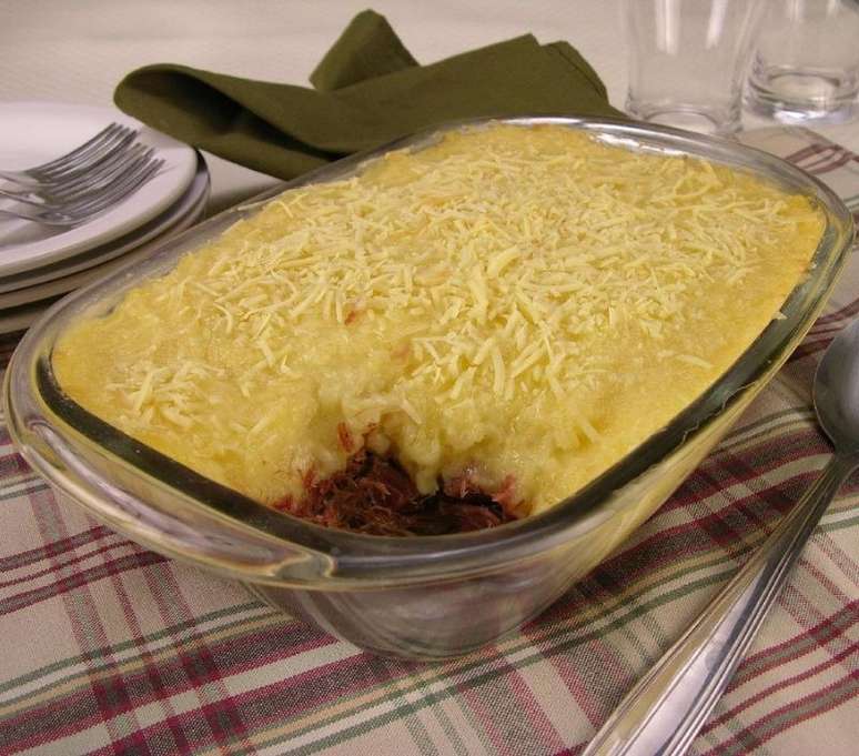 Escondidinho de mandioca (Reprodução / Guia da Cozinha)