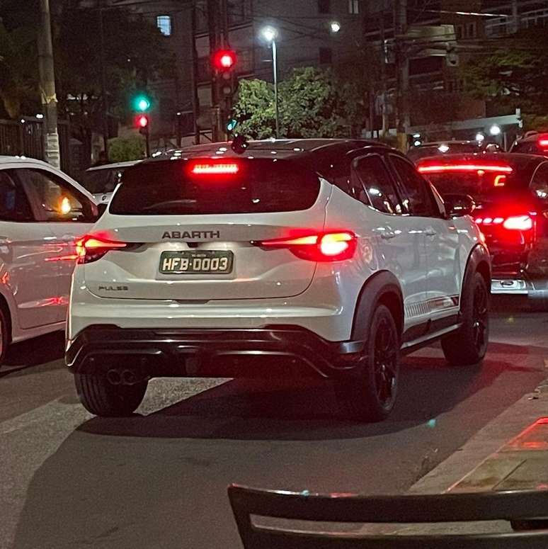 Fiat Pulse Abarth em testes no Brasil