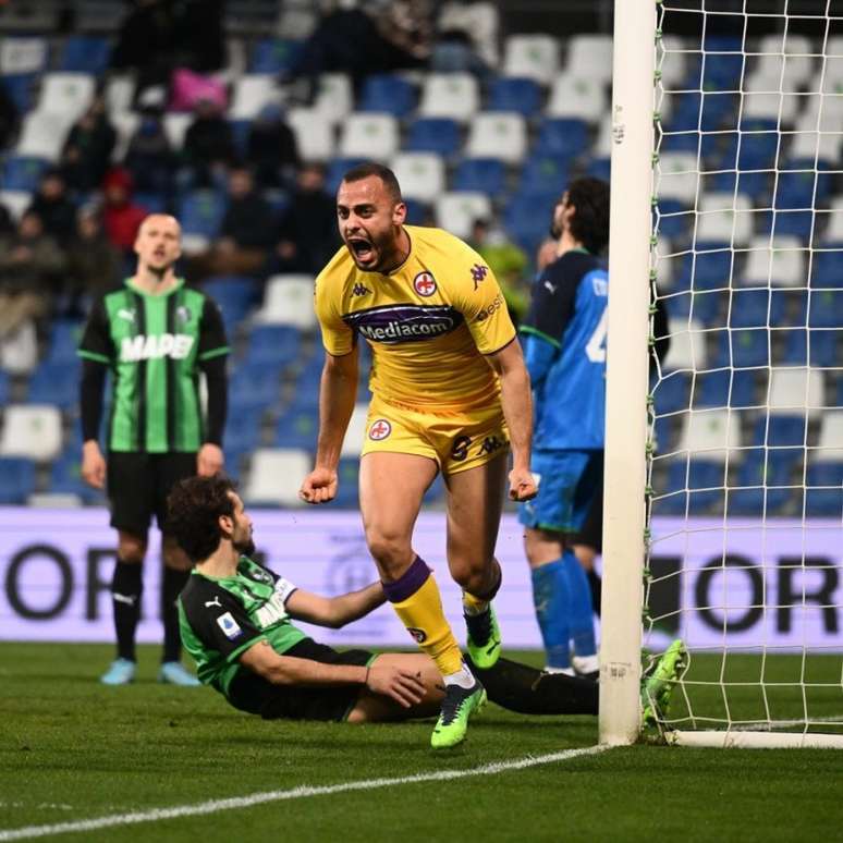 Arthur Cabral chegou na Fiorentina com a missão de substituir Vlahovic (Divulgação)