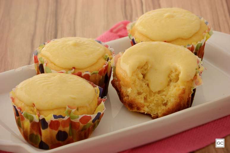 Bolinho de pamonha recheado – Foto: Guia da Cozinha